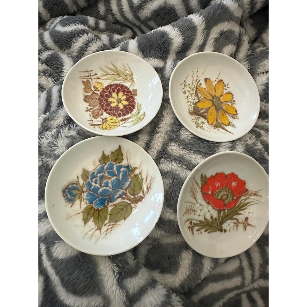 Vintage Japanese Floral Trinket Dishes Set of 4 | Hand Painted Flower Plates